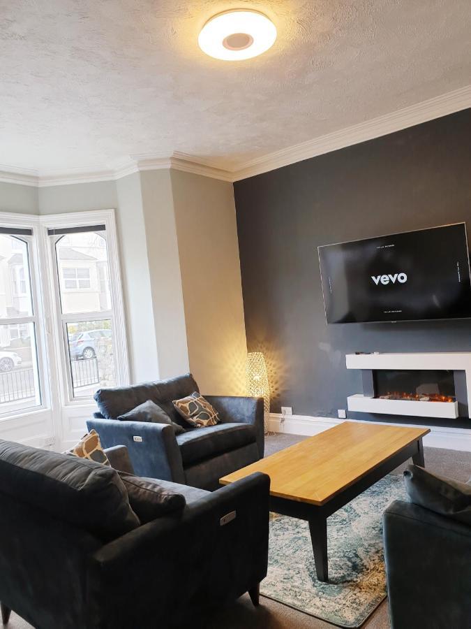 No 27 Chapel Street Guest House Llandudno Bagian luar foto